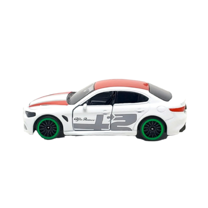 Majorette Alfa Romeo Giulia Quadrifoglio fehér kisautó 1:64 - Image 2